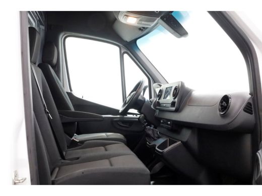 Mercedes-Benz Sprinter 311 CDI 115pk L2H2 Airco/CarPlay 10-2023 ActivLease financial lease