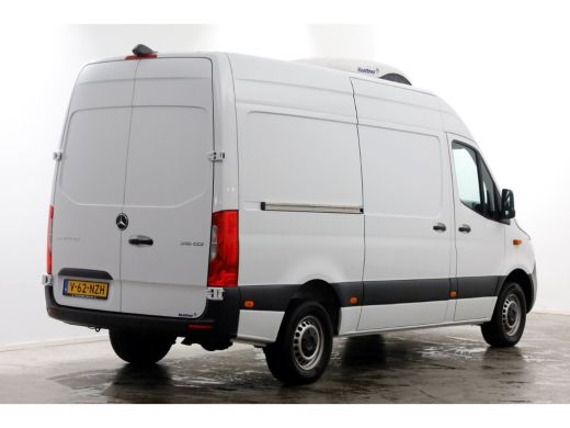 Mercedes-Benz Sprinter 316 CDI 163pk RWD L2H2 Kerstner Koelwagen 12V + 230V Nachtstekker 05-2020 ActivLease financial lease
