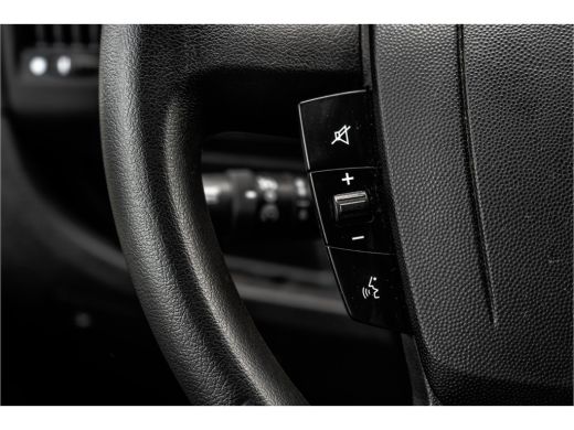 Opel Movano **Bakwagen met laadklep | Euro 6 | 165 PK | Cruise | Camera | Airco** ActivLease financial lease