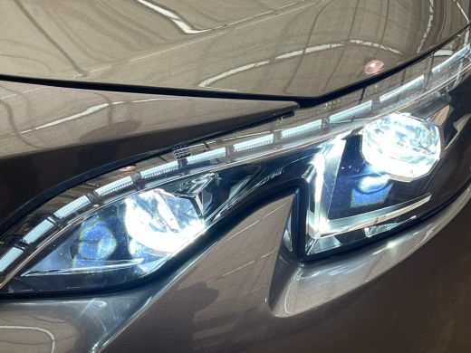 Peugeot 3008 1.6 HYbrid4 300 Premi&egrave;re Pack Panorama Dak | Elek. Stoelen met Massage | Focal | Elek. Achterklep... ActivLease financial lease