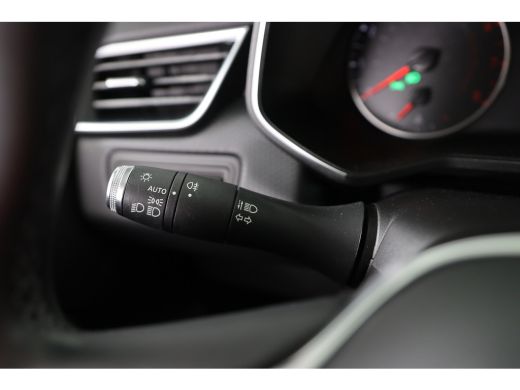 Renault Clio 1.0 TCe Zen | Eerste eigenaar | Parkeersensoren | Navigatie | Cruise Controle | Airco | Apple Car... ActivLease financial lease