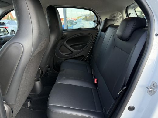 Smart Forfour Aut. EQ Essential 18 kWh | 89% SOH | LMV | Leder | ActivLease financial lease