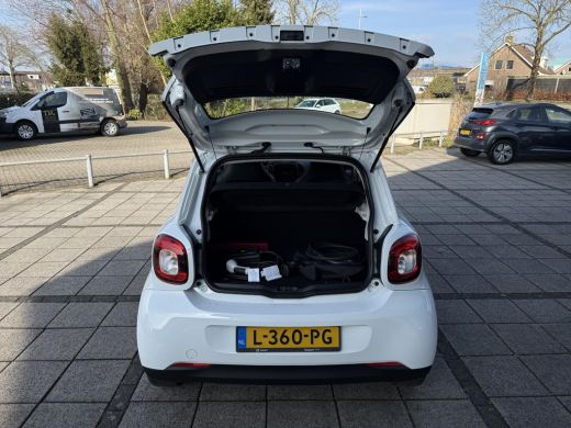 Smart Forfour Aut. EQ Essential 18 kWh | 89% SOH | LMV | Leder | ActivLease financial lease