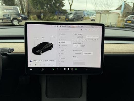 Tesla Model 3 Aut. Long Range Dual Motor AWD 75kWh | SoH 92% | Autopilot | Panorama | Leder | ActivLease financial lease