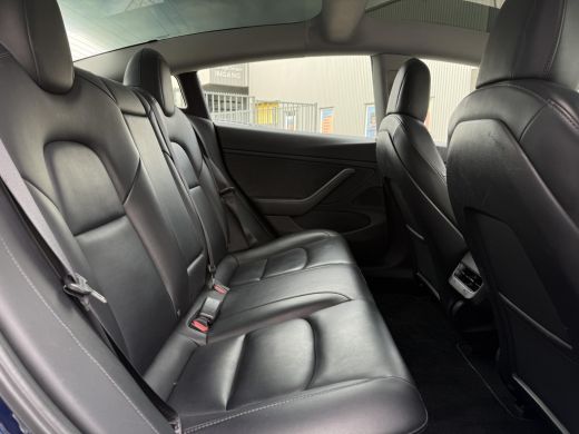 Tesla Model 3 Aut. Long Range Dual Motor AWD | SoH 89%  Autopilot | Panorama | Leder | ActivLease financial lease