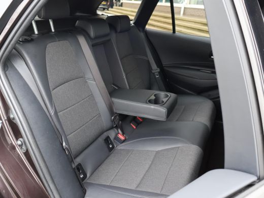 Toyota Corolla Touring Sports 1.8 HYBRID DYNAMIC + ADAPTIVE CRUISE | STOELVERW. | CAMERA | LED ActivLease financial lease