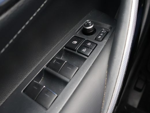 Toyota Corolla Touring Sports 1.8 HYBRID DYNAMIC + ADAPTIVE CRUISE | STOELVERW. | CAMERA | LED ActivLease financial lease