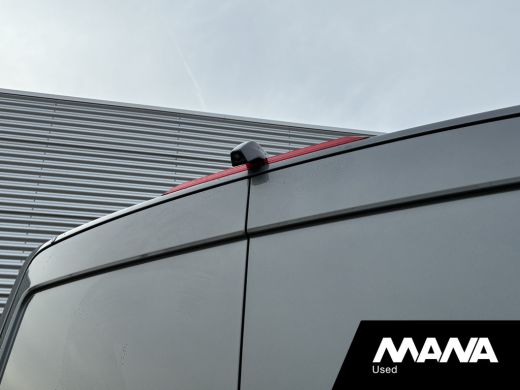 Volkswagen Crafter 2.0TDI 177PK L3H2 DC 11dkm! Nieuw model Automaat LED koplampen Sidesteps Camera Trekhaak ActivLease financial lease