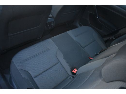 Volkswagen e-Golf 136PK E-DITION | NAVIGATIE | ADAPT. CRUISE | APP. CONNECT | CLIMATE CONTROL |  FULL LED | 16 INCH ActivLease financial lease