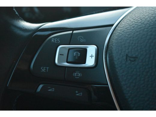 Volkswagen e-Golf 136PK E-DITION | NAVIGATIE | ADAPT. CRUISE | APP. CONNECT | CLIMATE CONTROL |  FULL LED | 16 INCH ActivLease financial lease