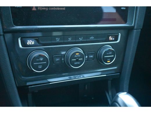 Volkswagen e-Golf 136PK E-DITION | NAVIGATIE | ADAPT. CRUISE | APP. CONNECT | CLIMATE CONTROL |  FULL LED | 16 INCH ActivLease financial lease