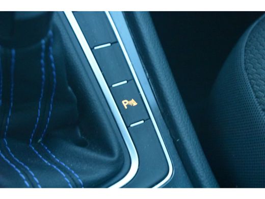 Volkswagen e-Golf 136PK E-DITION | NAVIGATIE | ADAPT. CRUISE | APP. CONNECT | CLIMATE CONTROL |  FULL LED | 16 INCH ActivLease financial lease