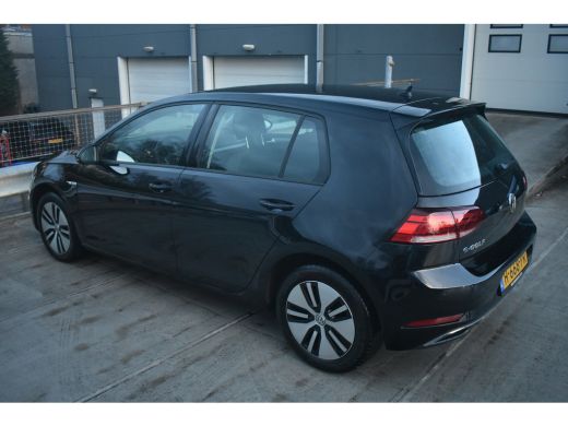Volkswagen e-Golf 136PK E-DITION | NAVIGATIE | ADAPT. CRUISE | APP. CONNECT | CLIMATE CONTROL |  FULL LED | 16 INCH ActivLease financial lease