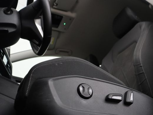 Volkswagen Golf Variant 1.0 TSI Life Business | Memory | Stoel & stuurverwarming | Adaptive Cruise | Camera | Car... ActivLease financial lease