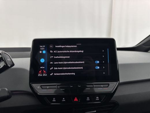 Volkswagen ID.3 First Max 58 kWh [ 3-Fase-11kW ] {SOH-87%} (INCL-BTW) *HEATPUMP | PANO | HEAD-UP | ADAPTIVE-CRUIS... ActivLease financial lease