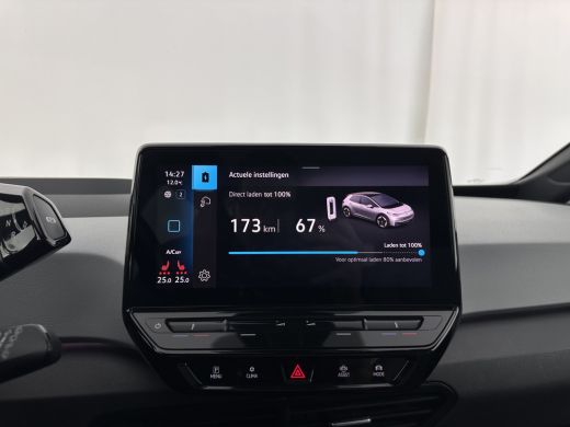 Volkswagen ID.3 First Max 58 kWh [ 3-Fase-11kW ] {SOH-87%} (INCL-BTW) *HEATPUMP | PANO | HEAD-UP | ADAPTIVE-CRUIS... ActivLease financial lease