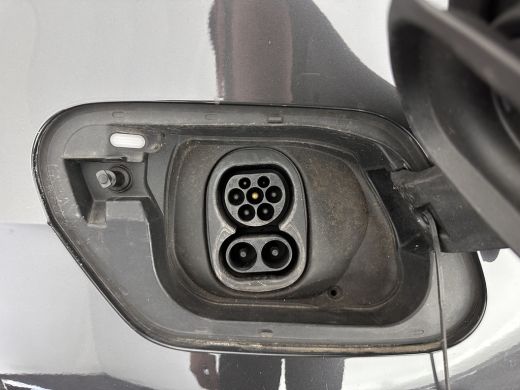 Volkswagen ID.3 First Max 58 kWh [ 3-Fase-11kW ] {SOH-87%} (INCL-BTW) *HEATPUMP | PANO | HEAD-UP | ADAPTIVE-CRUIS... ActivLease financial lease