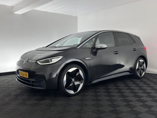 Volkswagen ID.3 First Max 58 kWh [ 3-Fase-11kW ] {SOH-87%} (INCL-BTW) *HEATPUMP | PANO | HEAD-UP | ADAPTIVE-CRUIS... ActivLease financial lease