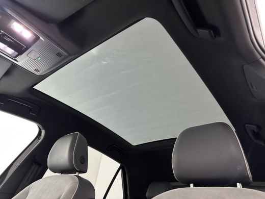 Volkswagen ID.3 First Max 58 kWh [ 3-Fase-11kW ] {SOH-87%} (INCL-BTW) *HEATPUMP | PANO | HEAD-UP | ADAPTIVE-CRUIS... ActivLease financial lease