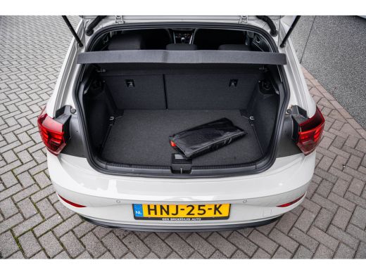 Volkswagen Polo 1.0 TSI Life Edition | Achteruitrijcamera | Airco (automatisch) | Extra getint glas ActivLease financial lease