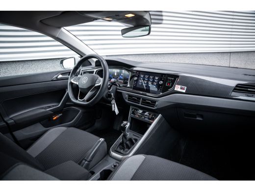 Volkswagen Polo 1.0 TSI Life Edition | Achteruitrijcamera | Airco (automatisch) | Extra getint glas ActivLease financial lease