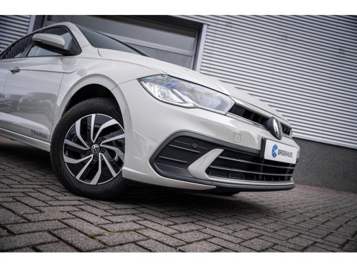Volkswagen Polo 1.0 TSI Life Edition | Achteruitrijcamera | Airco (automatisch) | Extra getint glas ActivLease financial lease