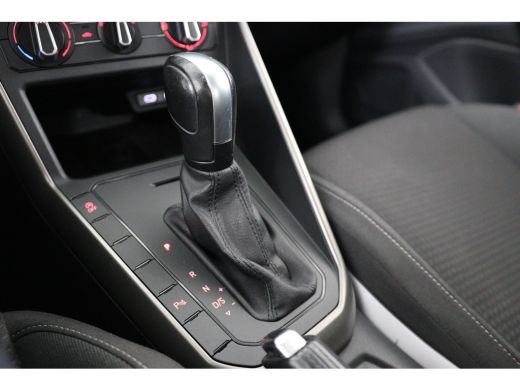 Volkswagen Polo 1.0 TSI R-Line Edition | Automaat! | 1e Eigenaar! | Dealer Onderhouden | Navi | Airco | Cruise Ad... ActivLease financial lease