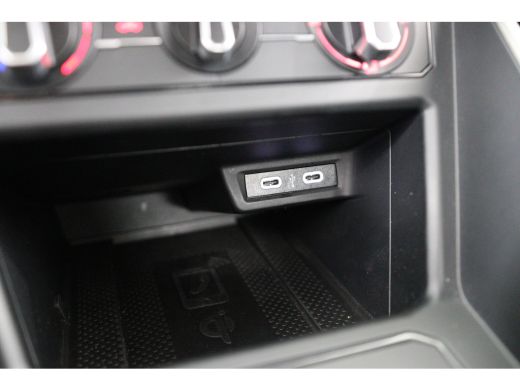 Volkswagen Polo 1.0 TSI R-Line Edition | Automaat! | 1e Eigenaar! | Dealer Onderhouden | Navi | Airco | Cruise Ad... ActivLease financial lease