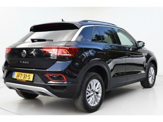 Volkswagen T-Roc TSI 115PK LIFE NAVI/PDC/CARPLAY FABRIEKS GARANTIE ActivLease financial lease