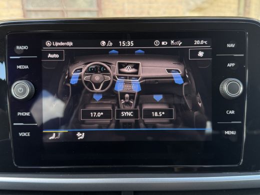 Volkswagen T-Roc TSI 115PK LIFE NAVI/PDC/CARPLAY FABRIEKS GARANTIE ActivLease financial lease