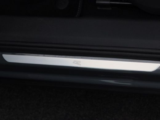 Volkswagen Tayron 1.5 eHybrid 272 Pk Automaat R-Line Edition | Panoramadak | Trekhaak | 20 Inch | Camera | Stuur- e... ActivLease financial lease