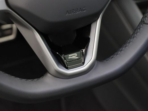 Volkswagen Tayron 1.5 eHybrid 272 Pk Automaat R-Line Edition | Panoramadak | Trekhaak | 20 Inch | Camera | Stuur- e... ActivLease financial lease