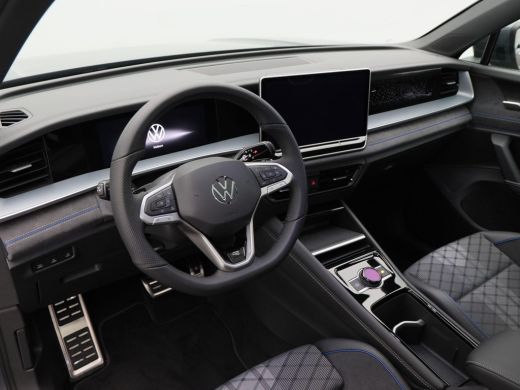 Volkswagen Tayron 1.5 eHybrid 272 Pk Automaat R-Line Edition | Panoramadak | Trekhaak | 20 Inch | Camera | Stuur- e... ActivLease financial lease