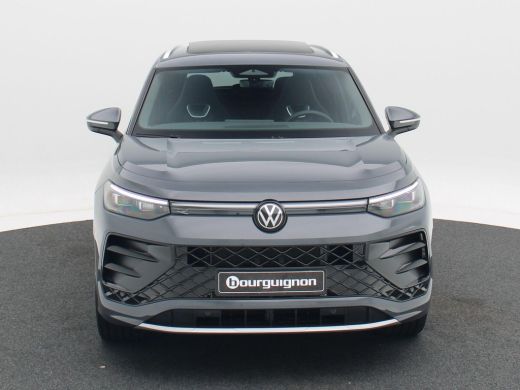 Volkswagen Tayron 1.5 eHybrid 272 Pk Automaat R-Line Edition | Panoramadak | Trekhaak | 20 Inch | Camera | Stuur- e... ActivLease financial lease