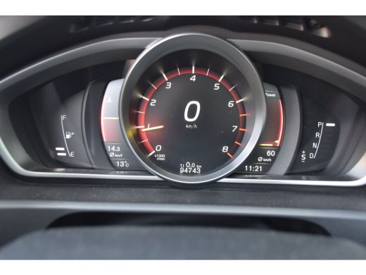 Volvo  V40 Cross Country 1.5 T3 Polar+ Luxury ActivLease financial lease