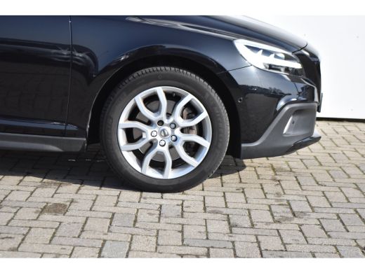 Volvo  V40 Cross Country 1.5 T3 Polar+ Luxury ActivLease financial lease