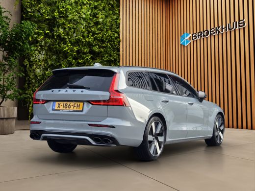 Volvo  V60 2.0 B3 Essential Edition | Heico | Trekhaak | Camera | Stuur/stoelverwarming ActivLease financial lease