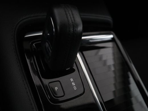 Volvo  V60 2.0 T6 Recharge AWD Business Pro | Trekhaak | 360 Camera | Adaptive Cruise | Navigatie | Carplay ... ActivLease financial lease