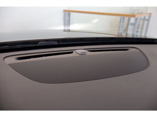 Volvo  V60 T6 350PK R-design Long Range | 360&ordm; | Getint Glas | Pilot Assist | Memory | Blis | 19'' ActivLease financial lease