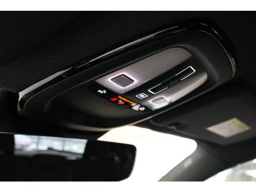 Volvo  XC40 231PK Ultimate Dark | Panoramadak | Trekhaak | 360 | Memory | HK Audio ActivLease financial lease