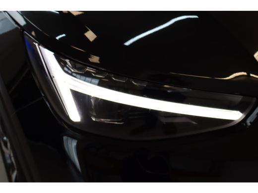 Volvo  XC40 231PK Ultimate Dark | Panoramadak | Trekhaak | 360 | Memory | HK Audio ActivLease financial lease