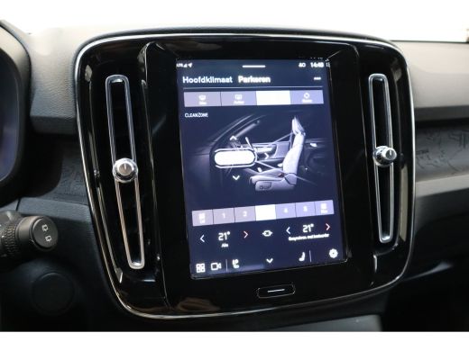 Volvo  XC40 231PK Ultimate Dark | Panoramadak | Trekhaak | 360 | Memory | HK Audio ActivLease financial lease