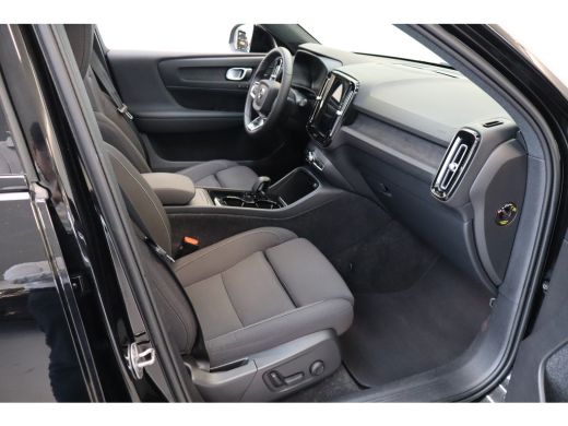Volvo  XC40 231PK Ultimate Dark | Panoramadak | Trekhaak | 360 | Memory | HK Audio ActivLease financial lease