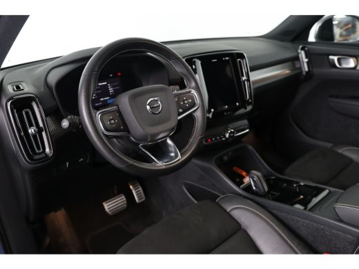 Volvo  XC40 Recharge P8 AWD R-Design | LED | Stoel/Stuurverwarming | Navi | Cruise Adaptive | LED | Camera | ... ActivLease financial lease