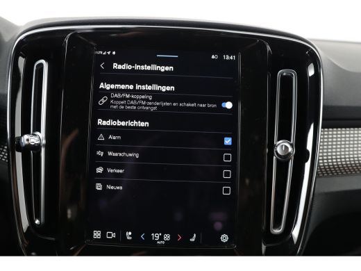 Volvo  XC40 Recharge P8 AWD R-Design | LED | Stoel/Stuurverwarming | Navi | Cruise Adaptive | LED | Camera | ... ActivLease financial lease