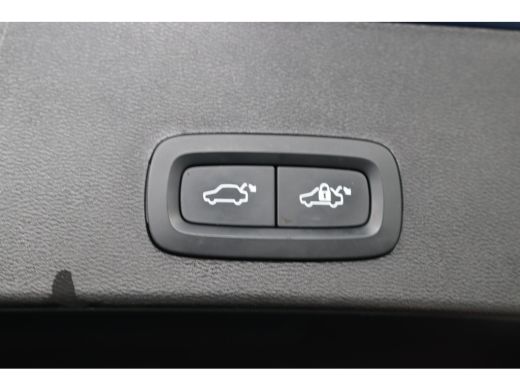 Volvo  XC40 Recharge P8 AWD R-Design | LED | Stoel/Stuurverwarming | Navi | Cruise Adaptive | LED | Camera | ... ActivLease financial lease