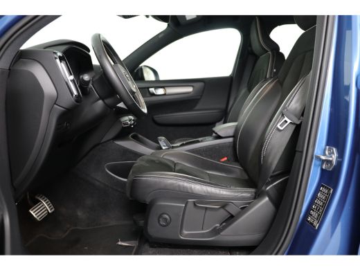 Volvo  XC40 Recharge P8 AWD R-Design | LED | Stoel/Stuurverwarming | Navi | Cruise Adaptive | LED | Camera | ... ActivLease financial lease