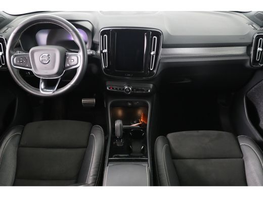 Volvo  XC40 Recharge P8 AWD R-Design | LED | Stoel/Stuurverwarming | Navi | Cruise Adaptive | LED | Camera | ... ActivLease financial lease