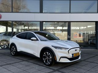 Ford Mustang Mach-E Mach-E Aut. 75 kWh Technology+ | SoH 92% | Trekhaak | Panorama | Leder | B&O Sound |