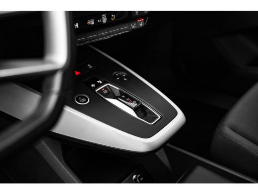 Audi Q4 e-tron 35 Launch edition 55 kWh ActivLease financial lease